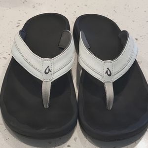 OluKai Sandals.. only worn a couple of times.
